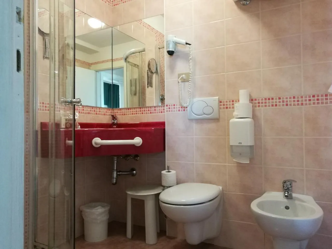 Hotel Rio Bellaria 3*, 벨레지아아지마리나 이탈리아